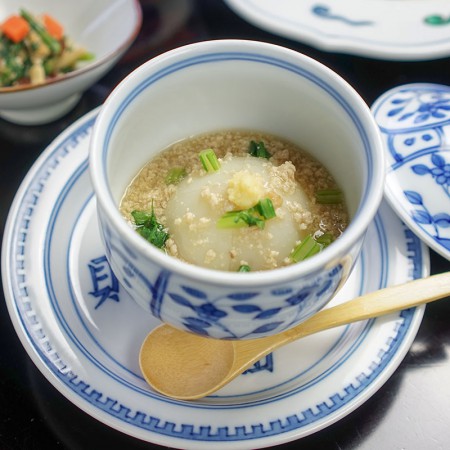 小蕪の鶏そぼろ餡かけ