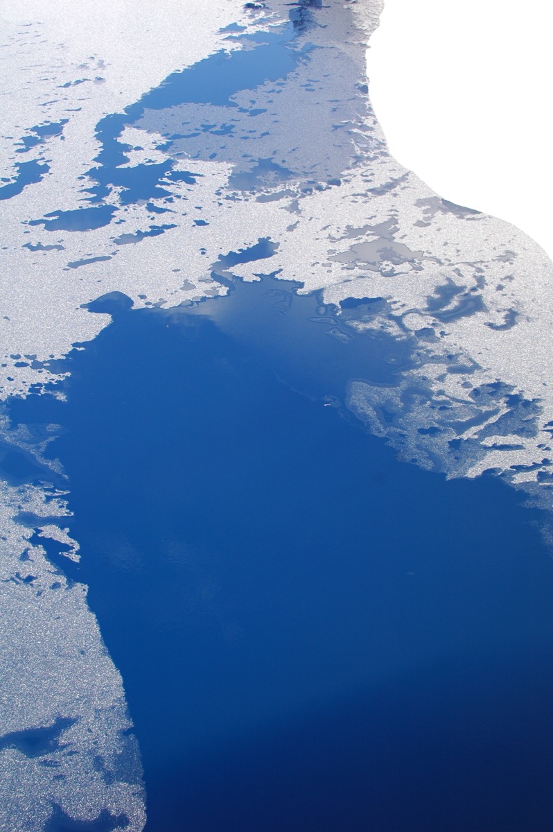 Oku Shima lake in winter