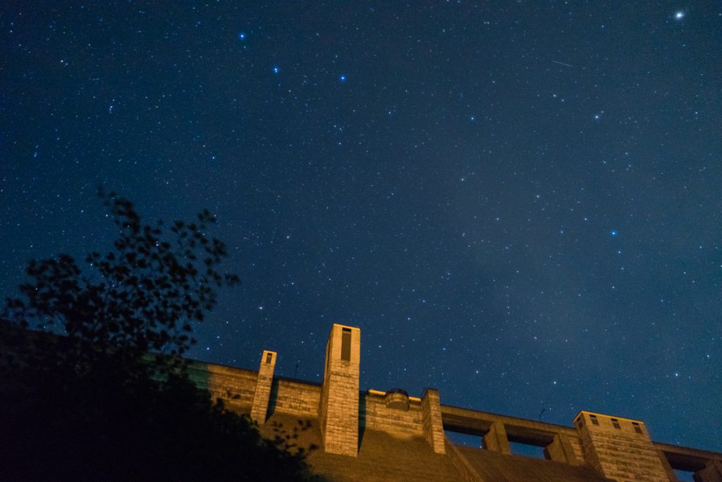 奥四万湖の星空