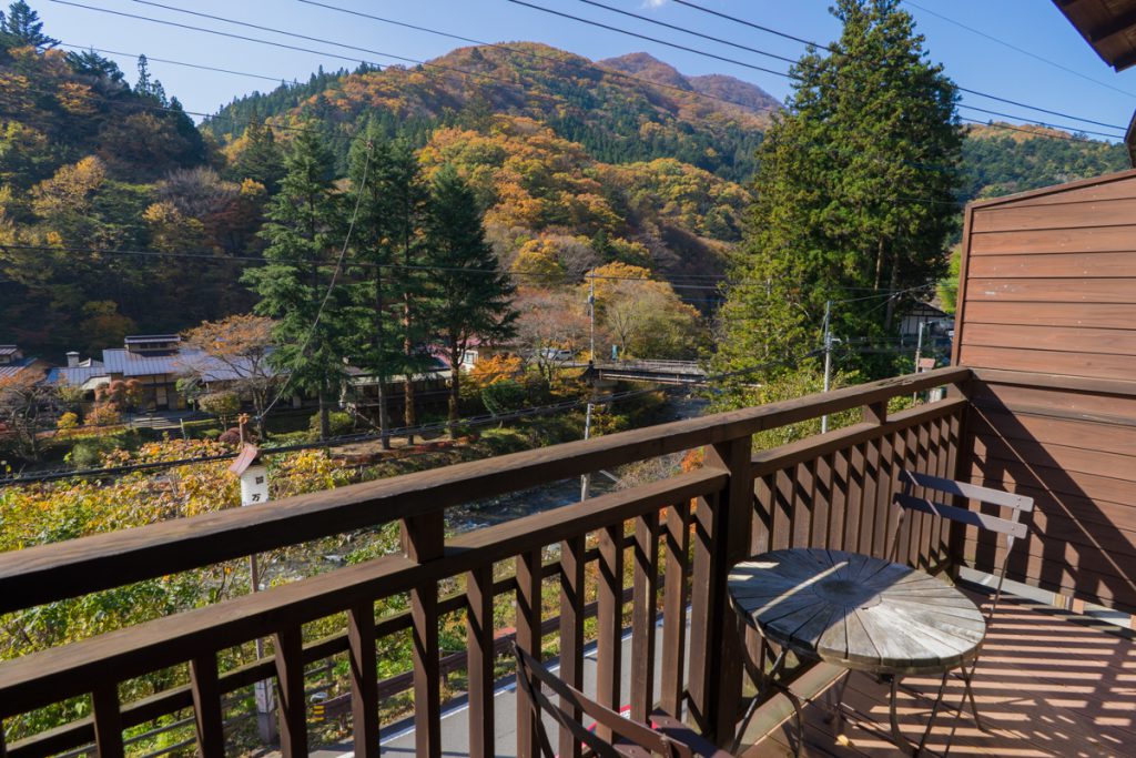 四万温泉の紅葉