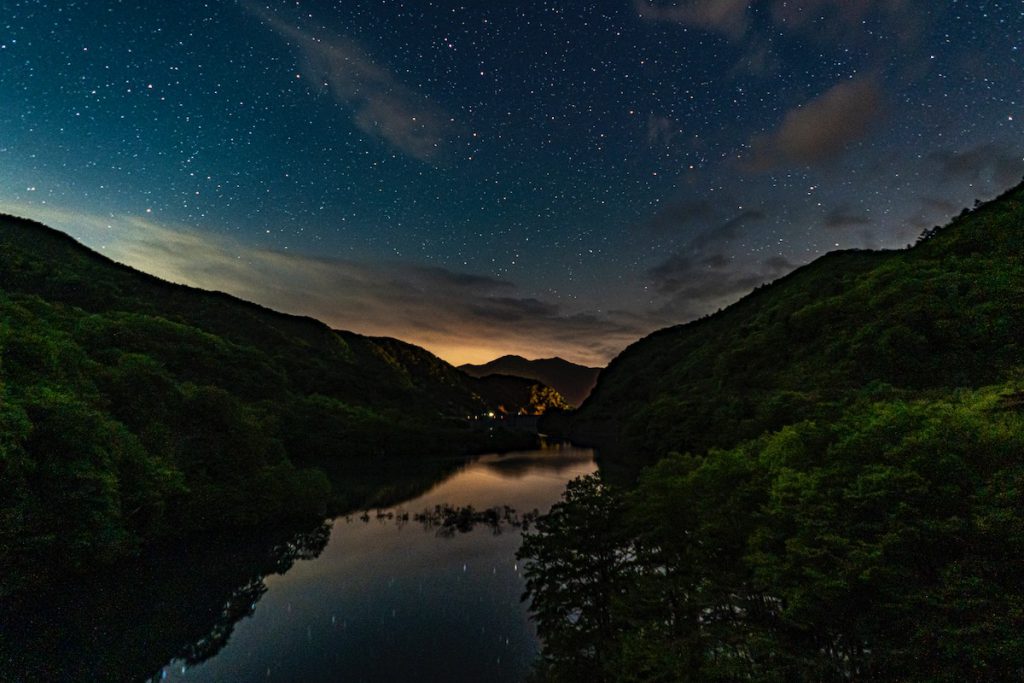 奥四万湖の星空