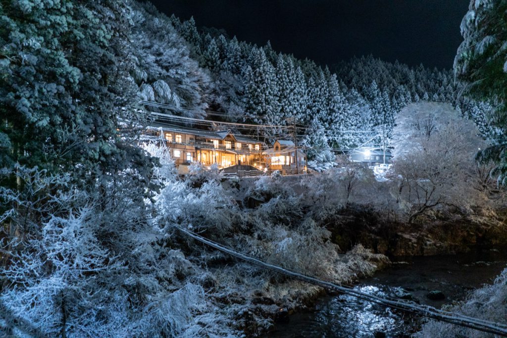 夜の雪景色