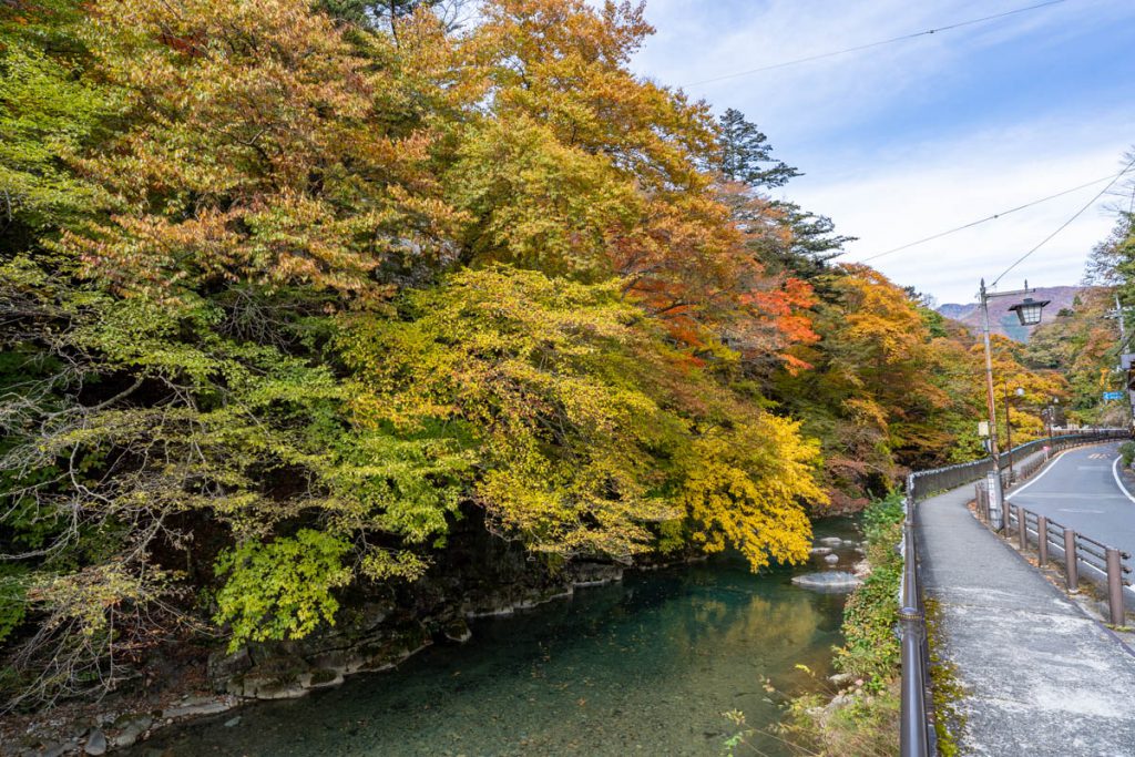 紅葉の四万川