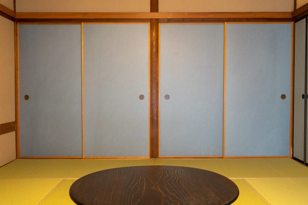 Fusuma sliding door