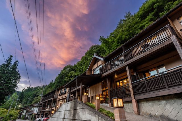 四万温泉柏屋旅館