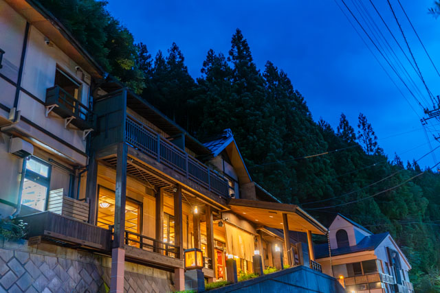 四万温泉柏屋旅館