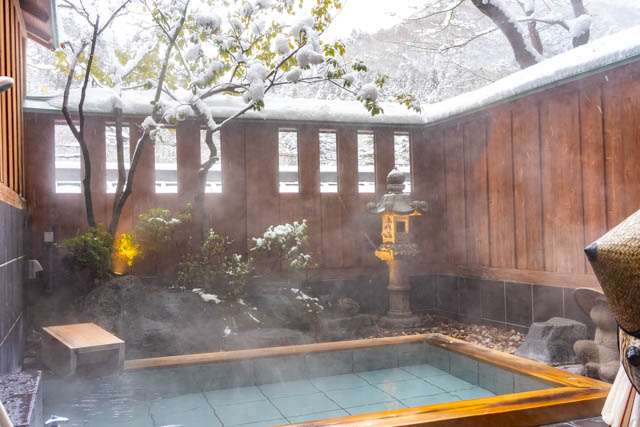雪見の露天風呂