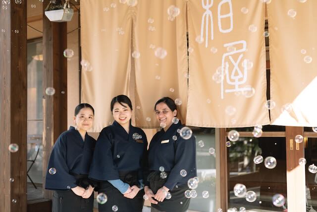 スタッフ